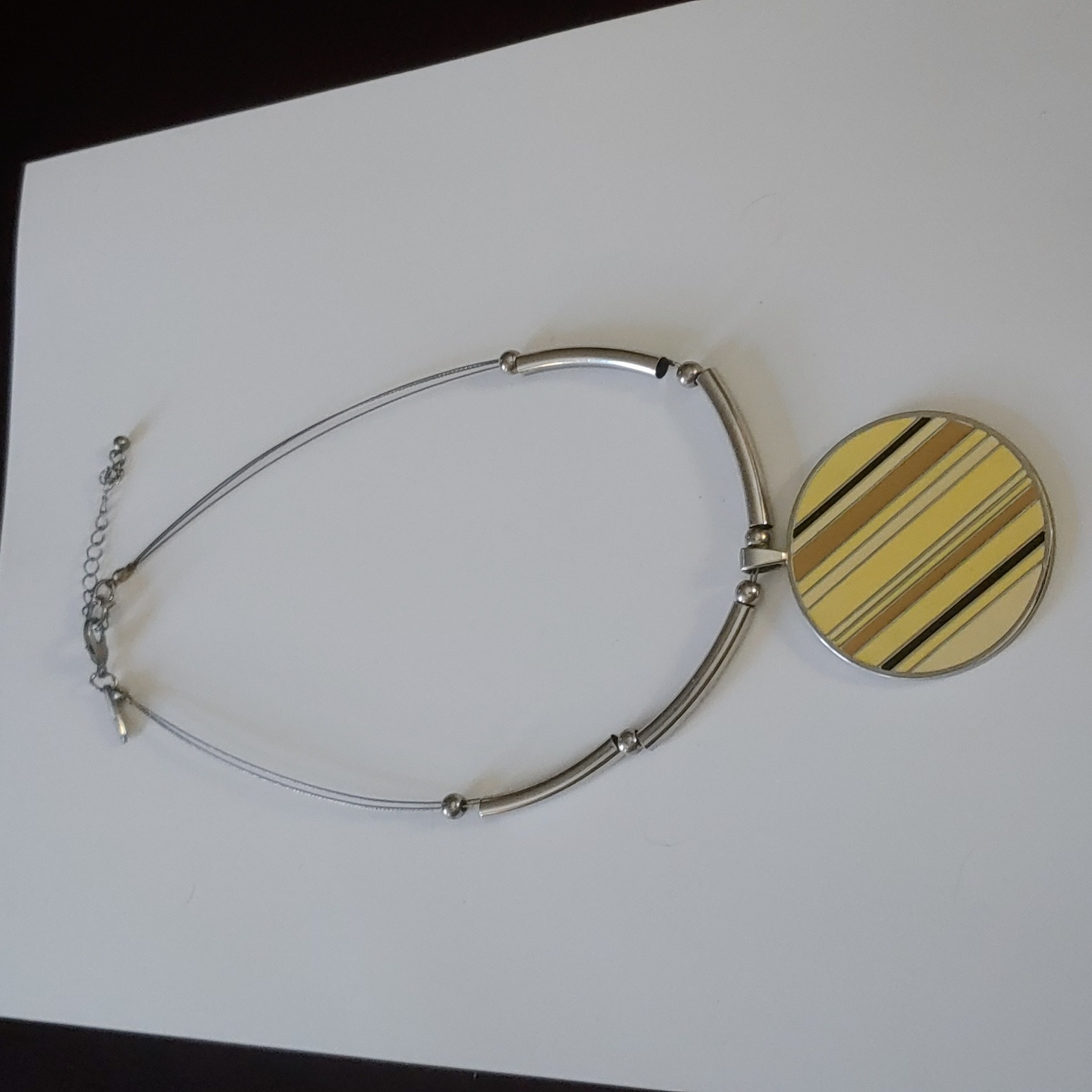 New York Company Necklace 8$